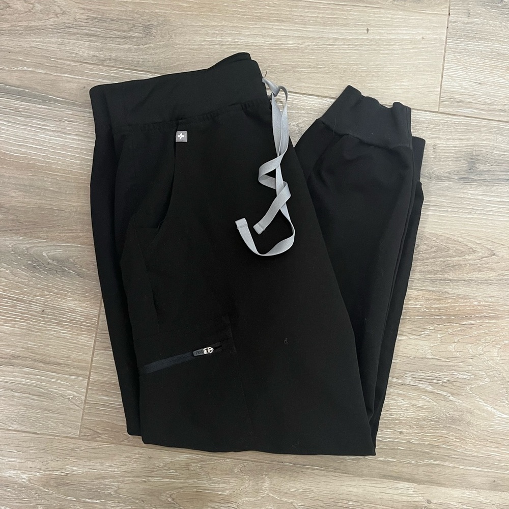 Figs Zamora scrub bottoms, black, size medium petite